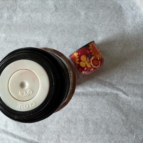 Brighton Floral Insulated Water 16 oz Thermos - Picture 5 of 8